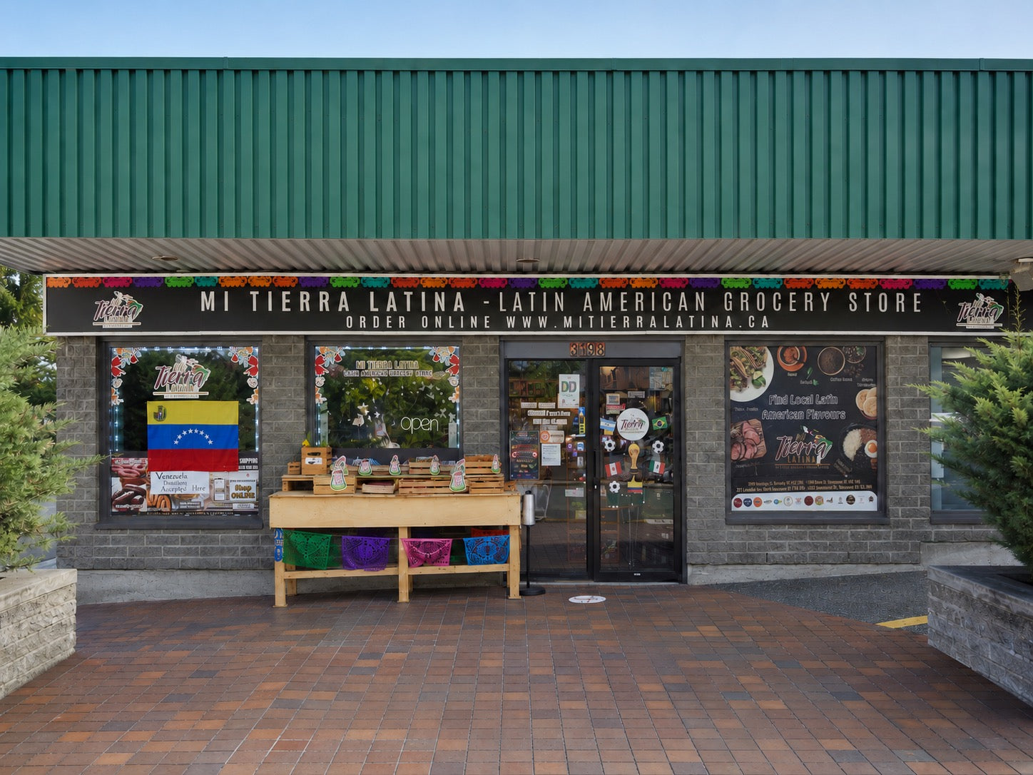 Mi Tierra Latina Burnaby Heights storefront