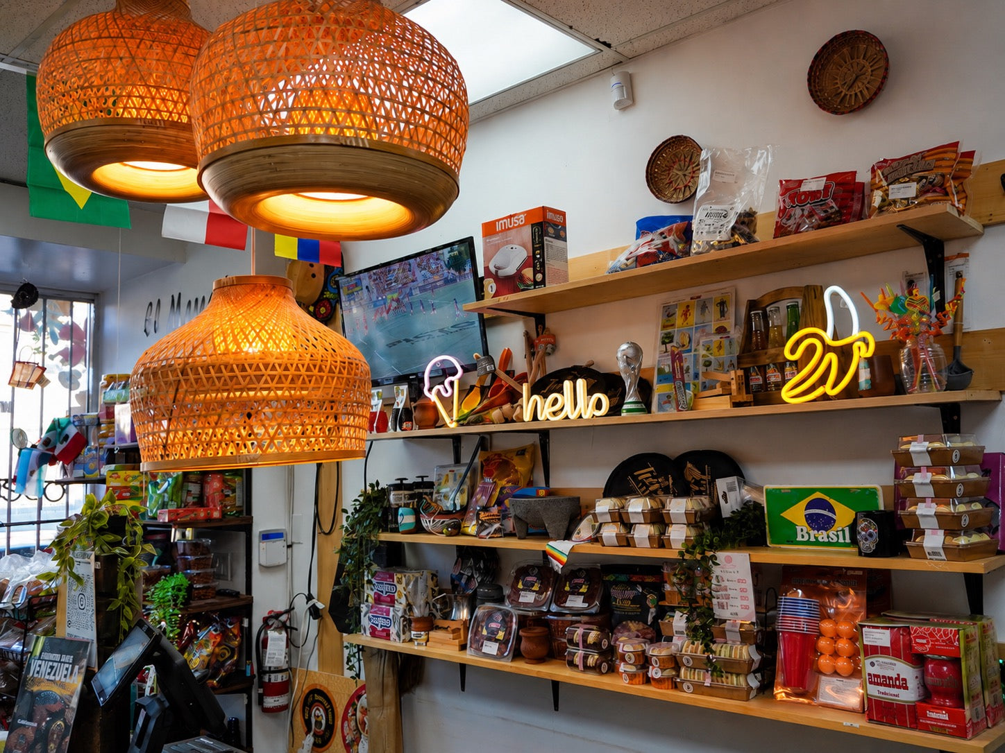 Mi Tierra Latina storefront